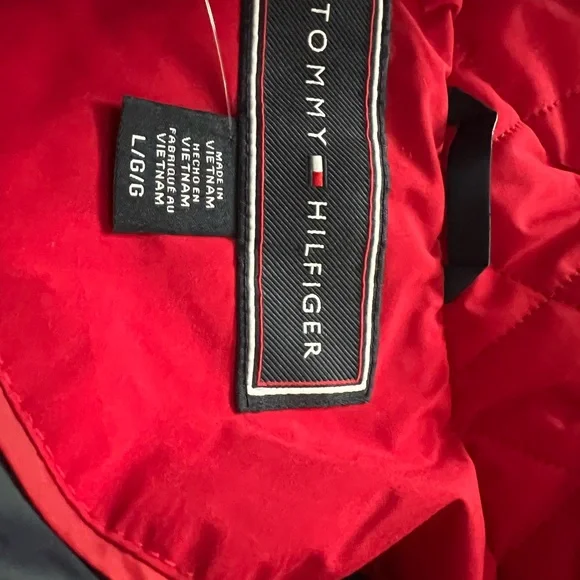 ⭐️ Firm Price ⭐️ New with tags Tommy Hilfiger jacket - Picture 5 of 6